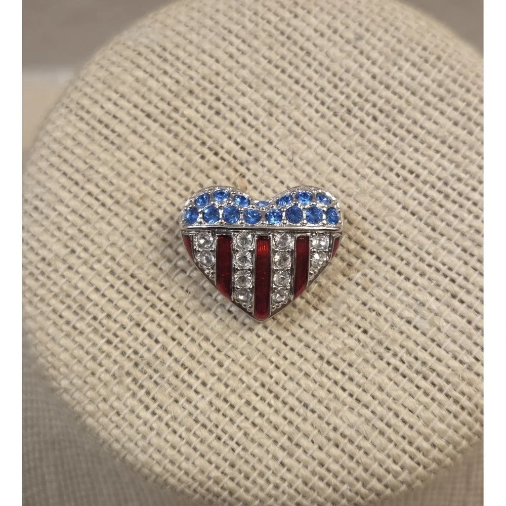 Swarovski Crystal Brave Heart American Flag Patriotic Commemorative Tack Pin